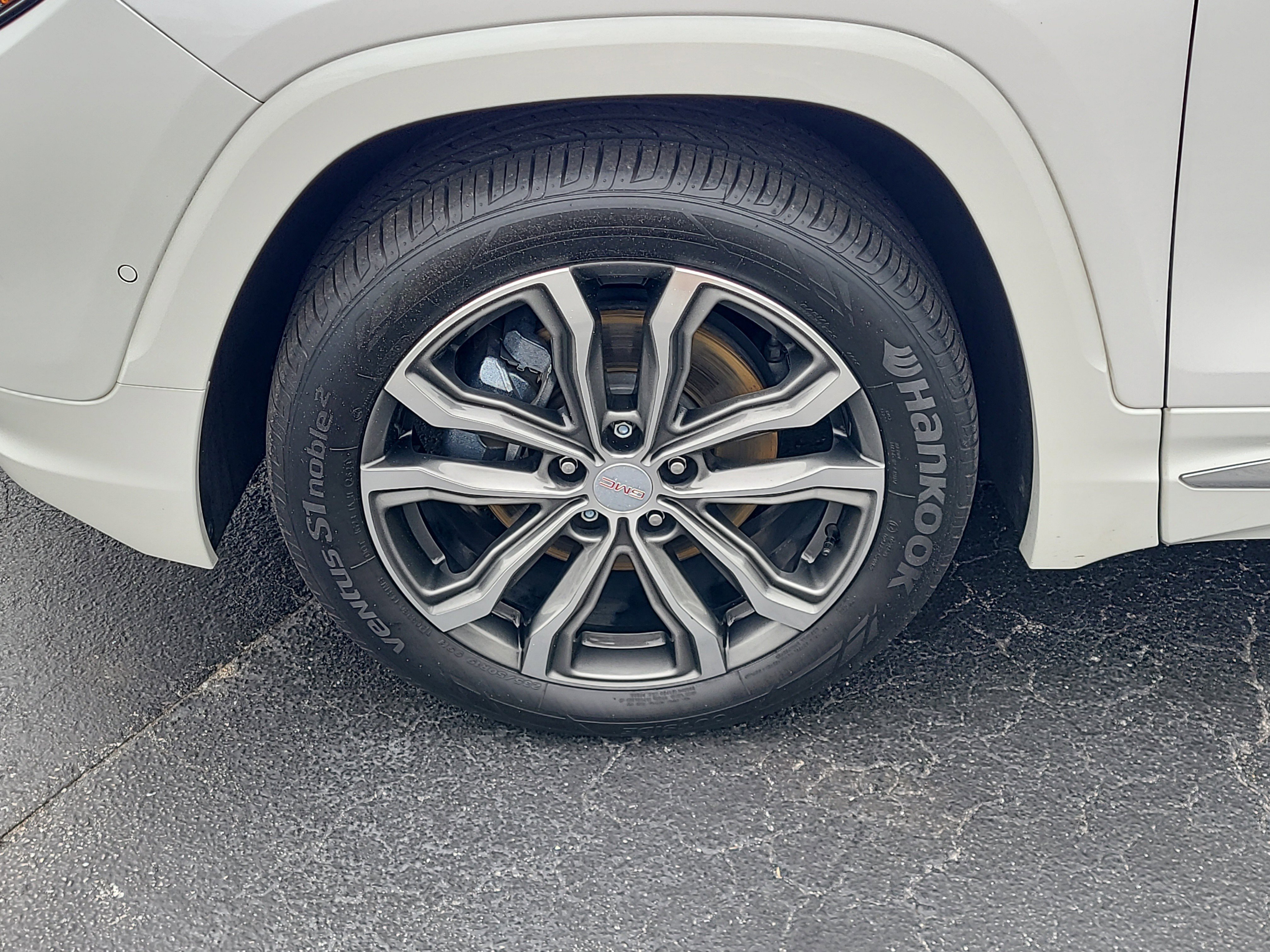 Used 2020 GMC Terrain Denali w/ Denali Premium Package image 7