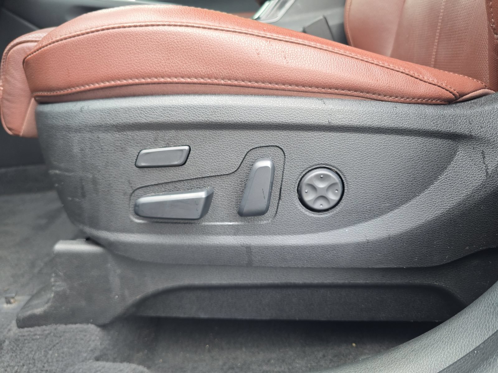 Used 2023 Kia Telluride SX FWD image 17