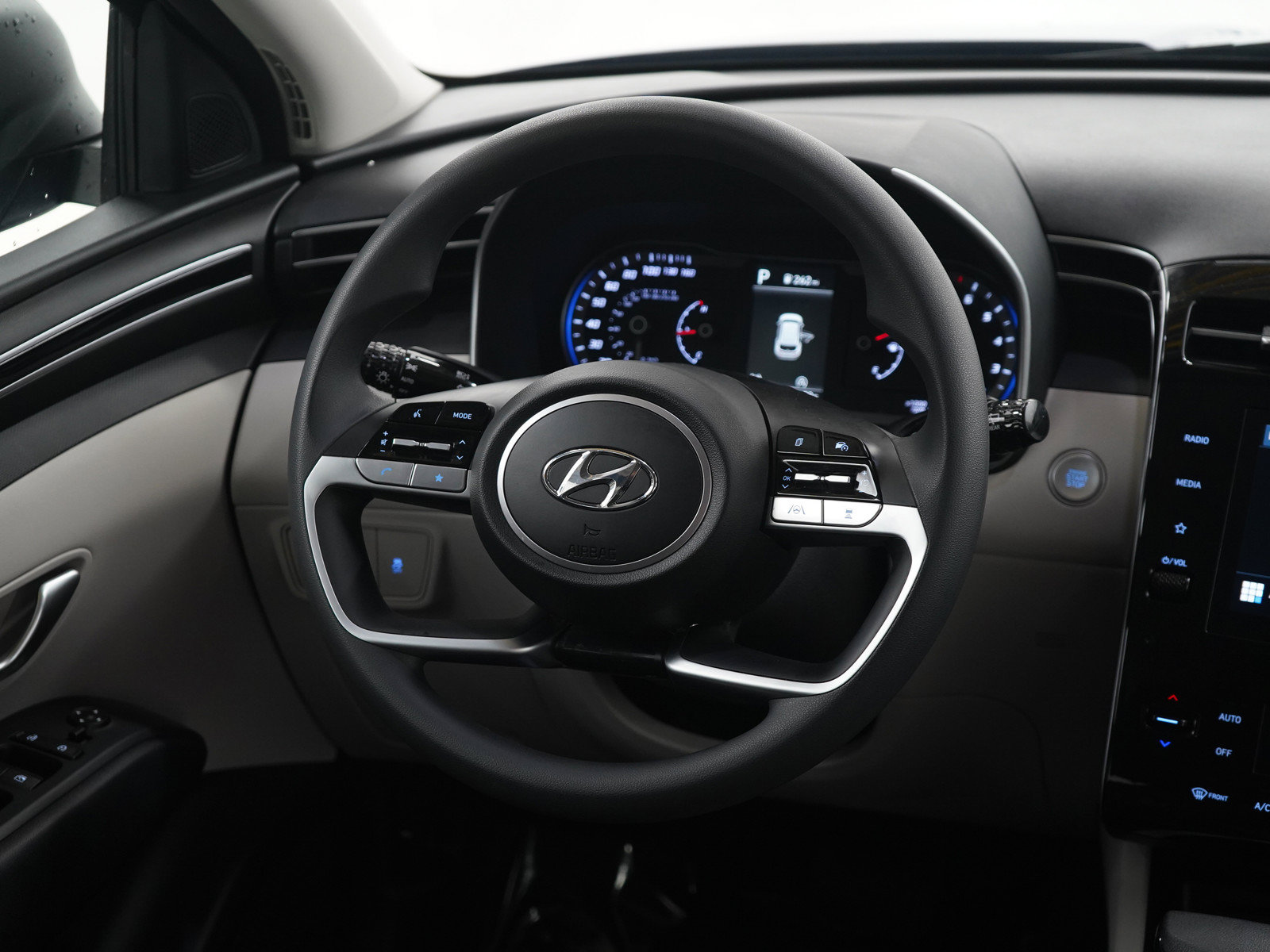 Used 2024 Hyundai Tucson SEL AWD/4WD image 14