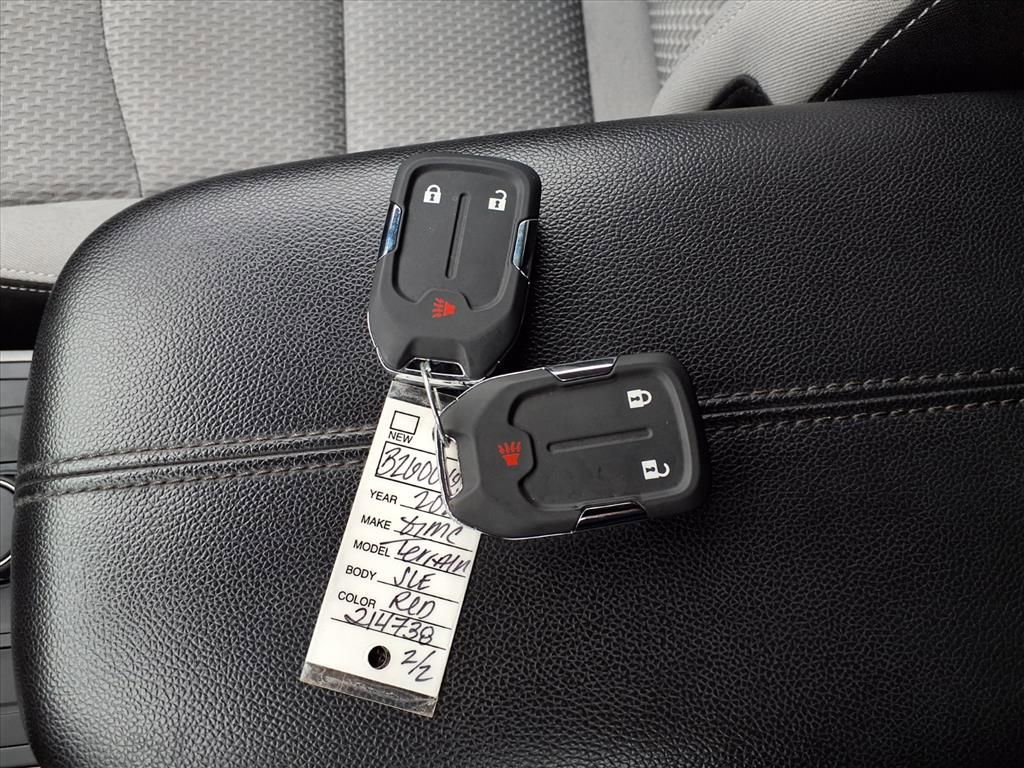 Certified 2022 GMC Terrain SLE image 11