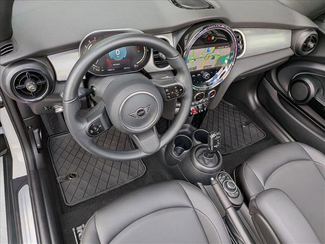 Used 2024 MINI Cooper Cooper image 10