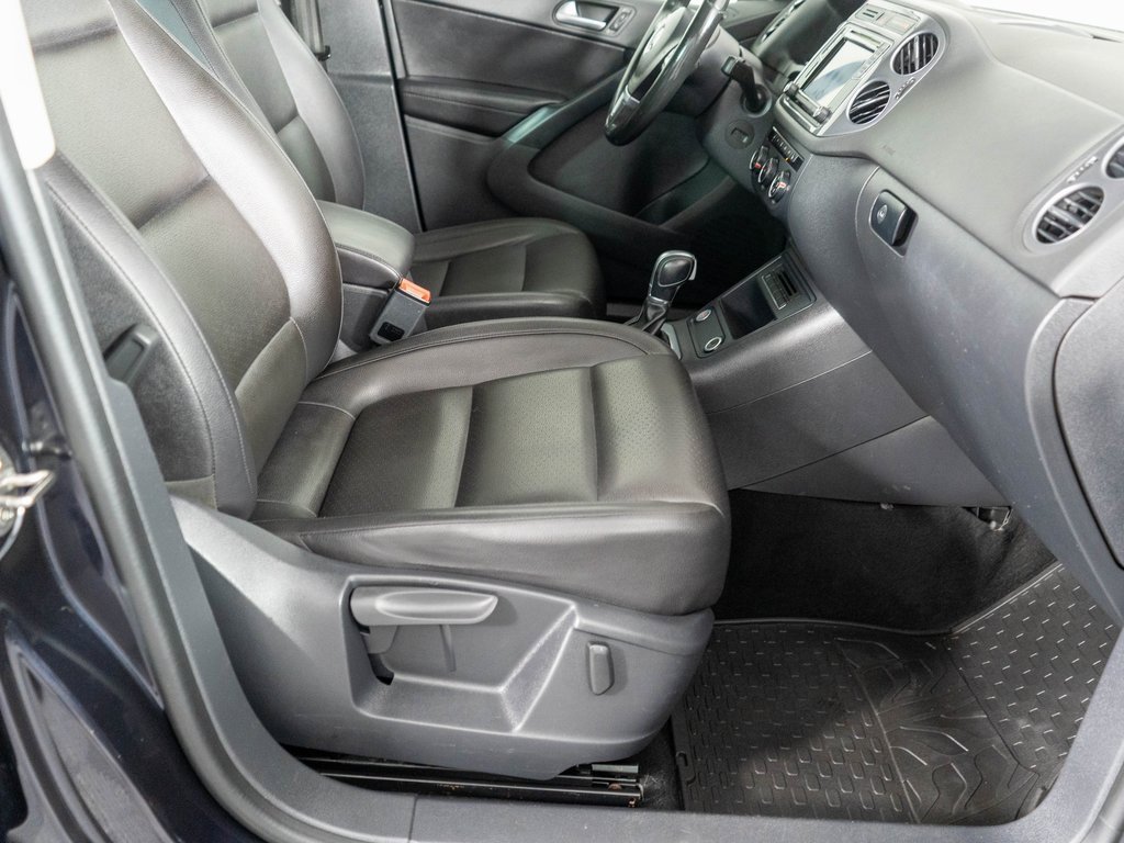 Used 2017 Volkswagen Tiguan Wolfsburg Edition image 8