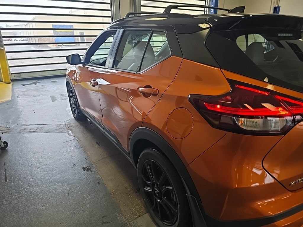 Used 2024 Nissan Kicks SR w/ SR Premium Package FWD image 6