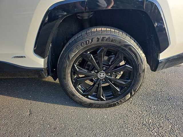 Used 2022 Toyota RAV4 XSE image 68