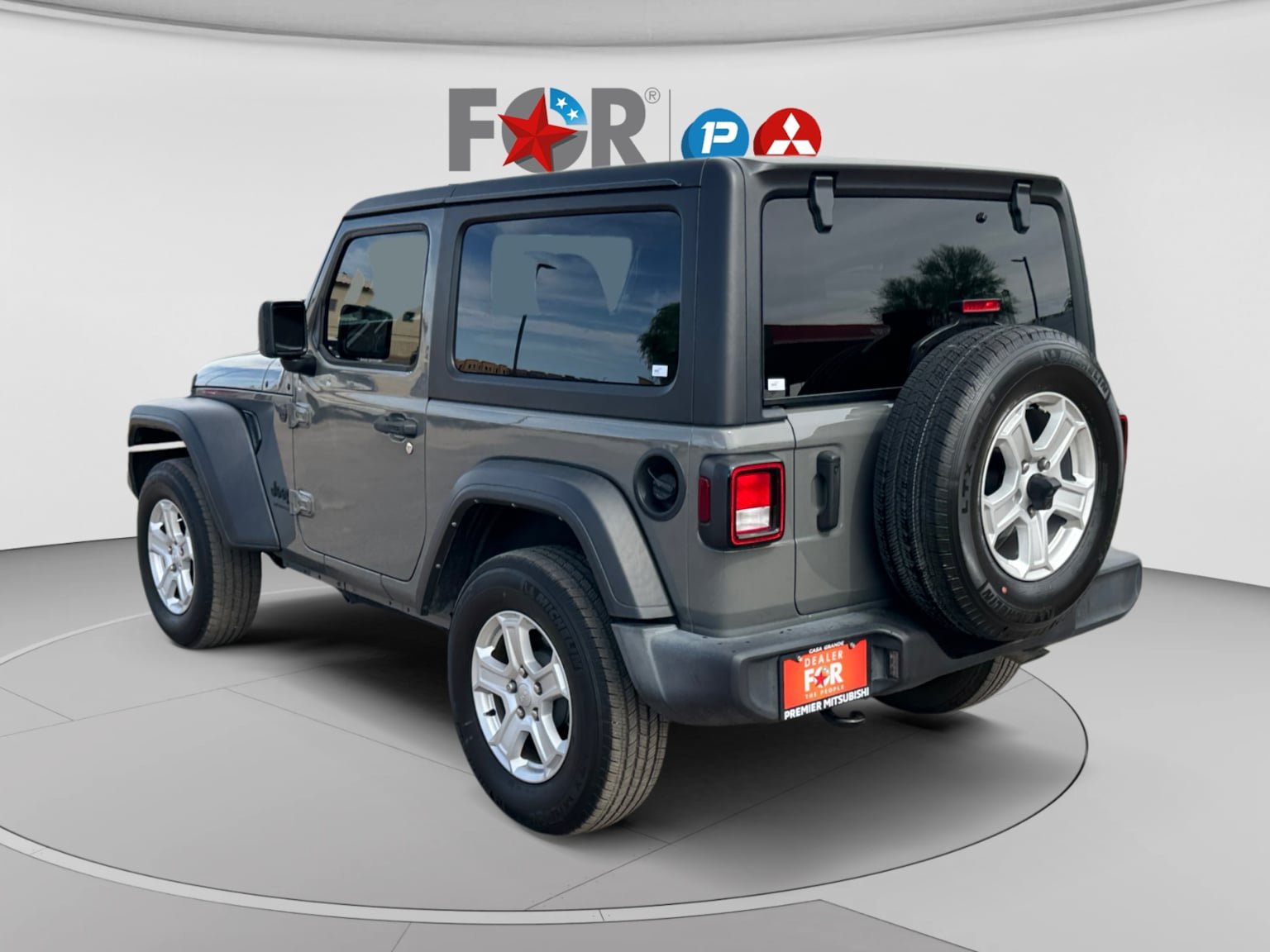 Used 2022 Jeep Wrangler Sport AWD/4WD image 3