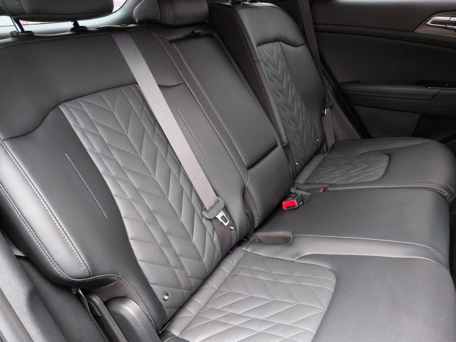 Used 2025 Kia Sportage X-Line image 30