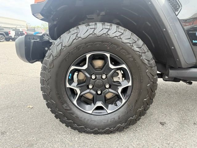 Used 2023 Jeep Wrangler Unlimited Rubicon 4xe w/ Safety Group AWD/4WD image 43