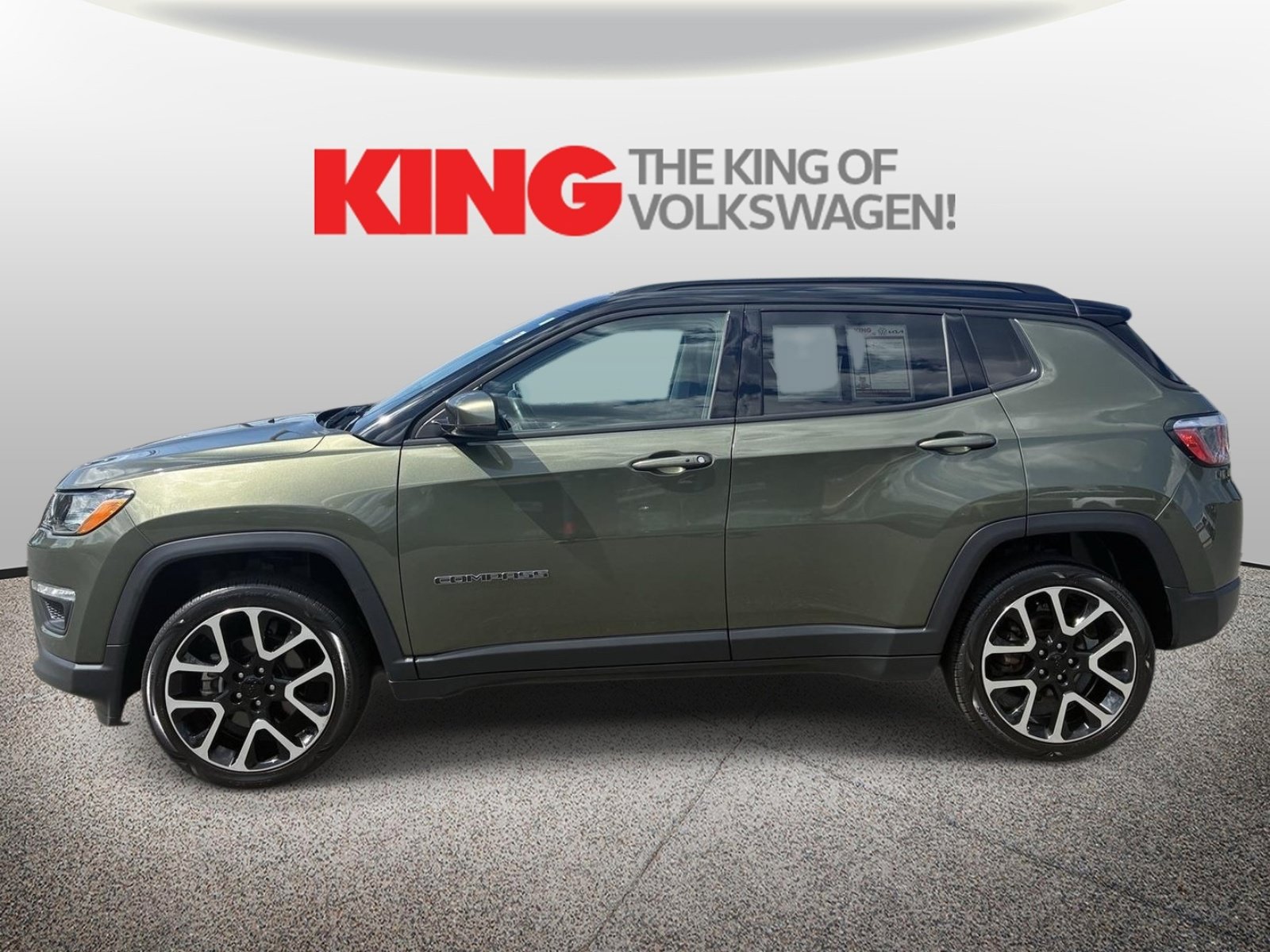 Used 2018 Jeep Compass Limited AWD/4WD image 3