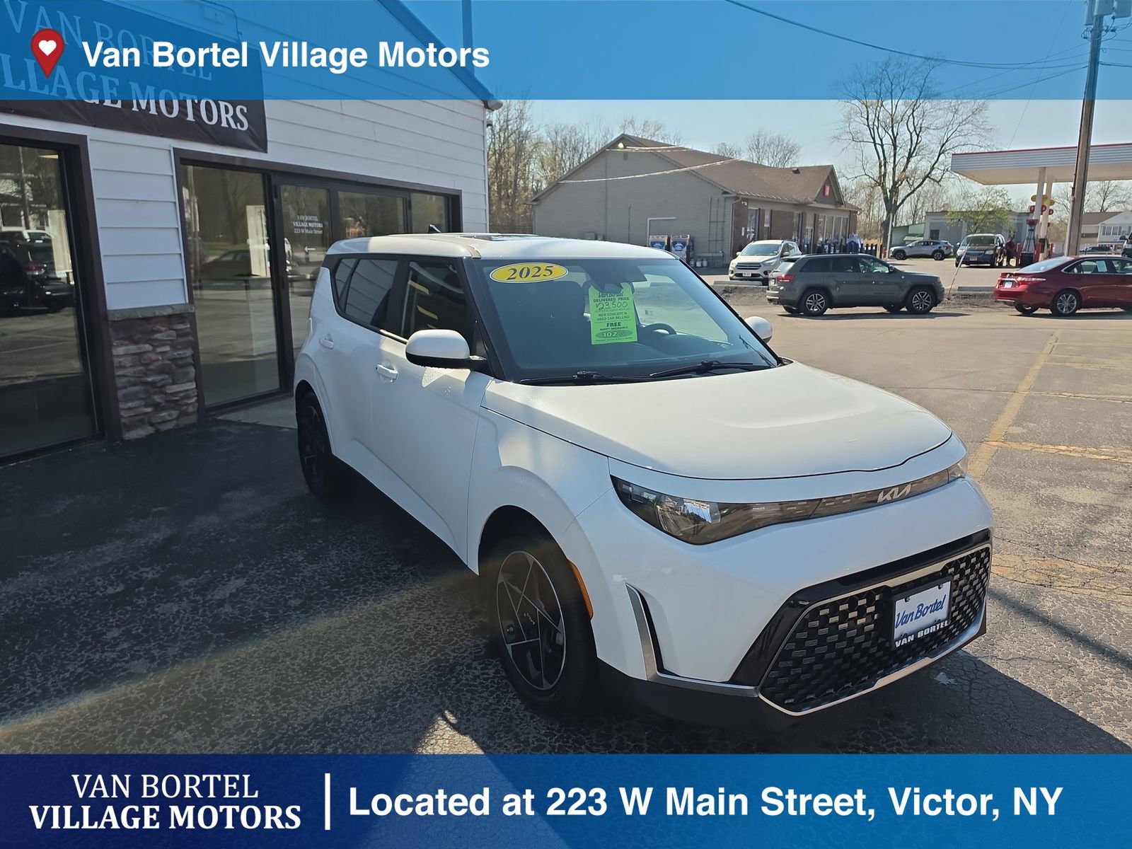 Used 2025 Kia Soul EX FWD image 3