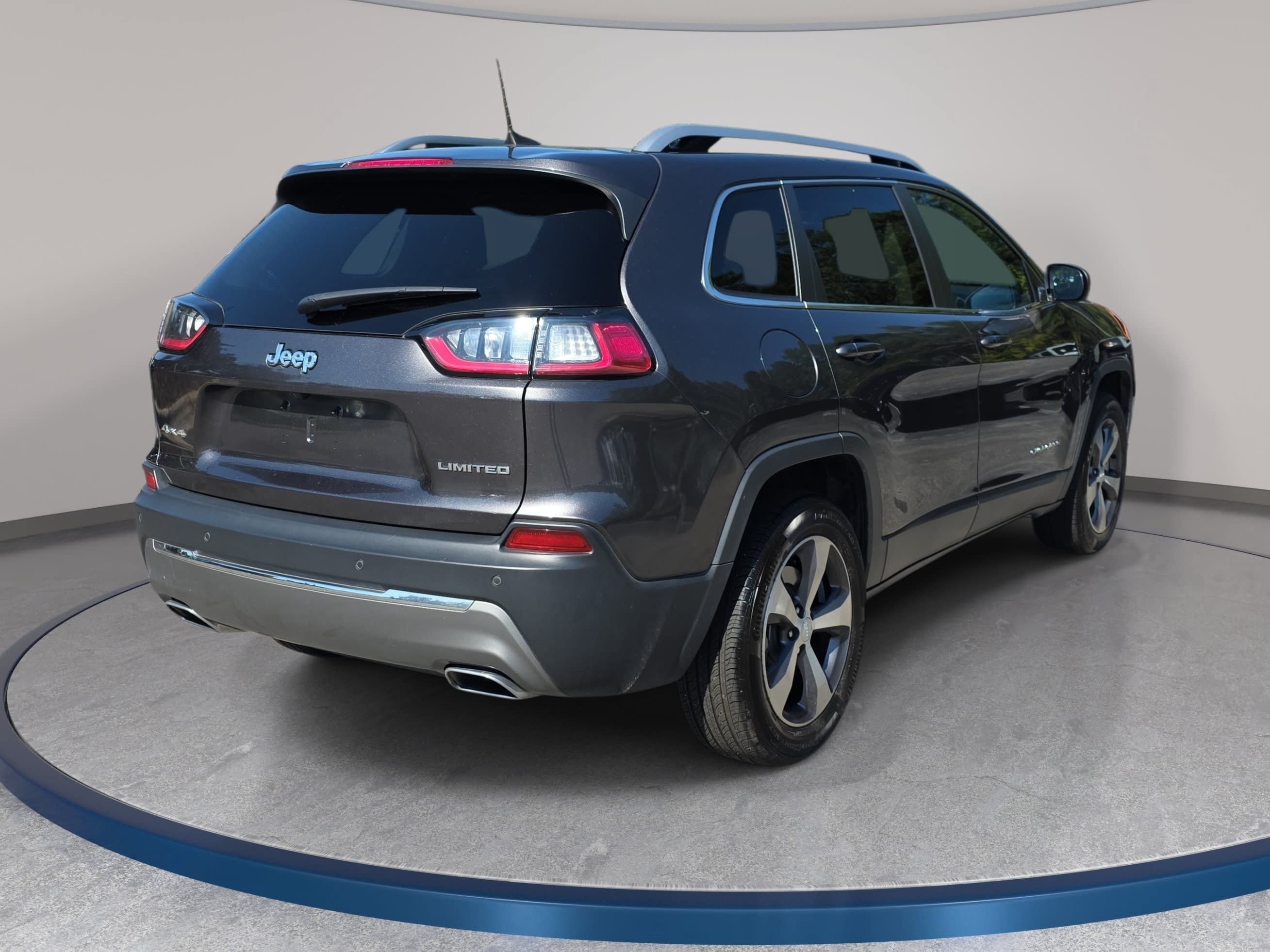 Used 2020 Jeep Cherokee Limited AWD/4WD image 5