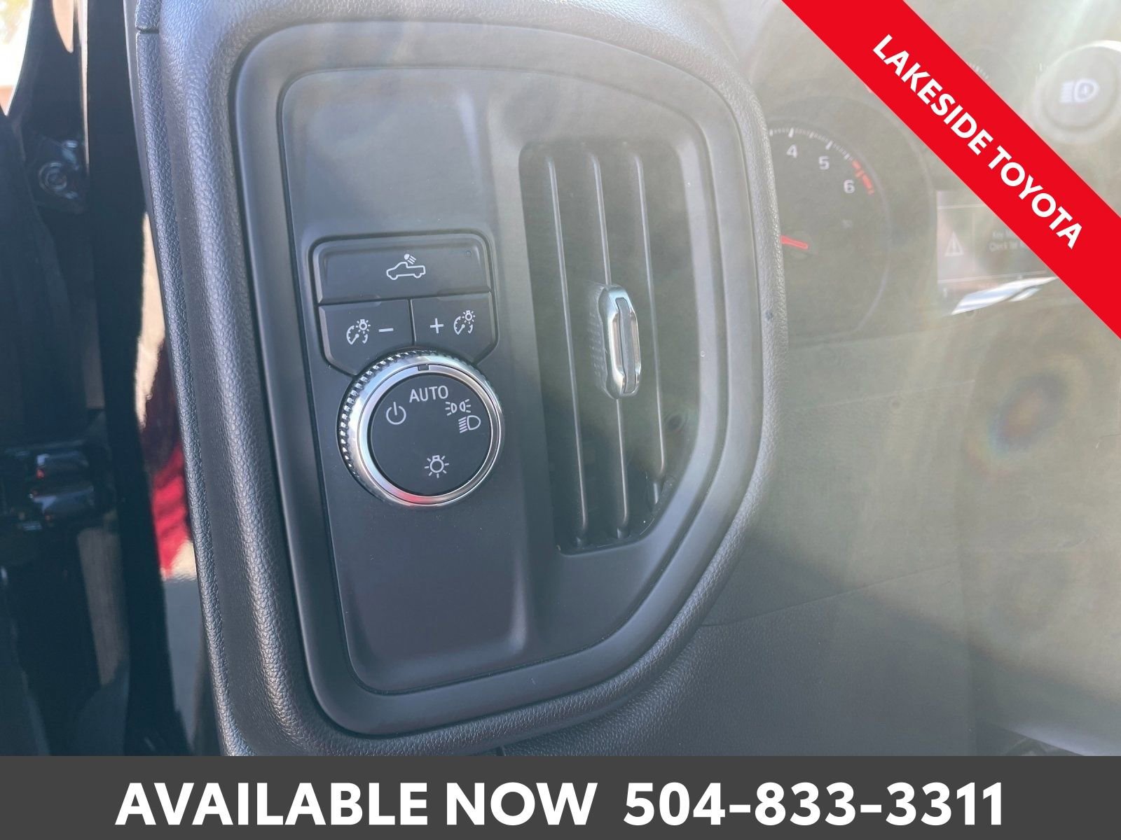 Used 2024 GMC Sierra 1500 Pro w/ Graphite Edition image 25