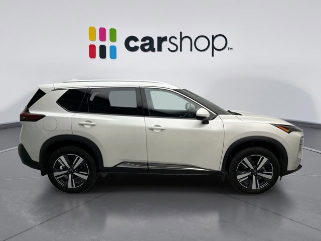 Used 2023 Nissan Rogue SL w/ SL Premium Package image 6