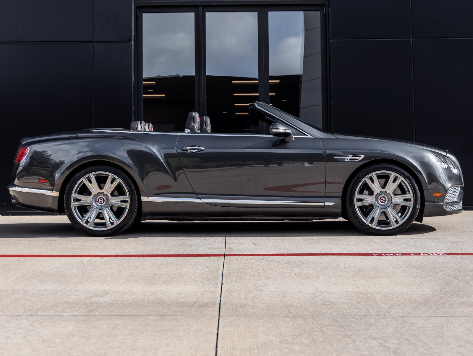 Used 2017 Bentley Continental GT AWD/4WD image 11