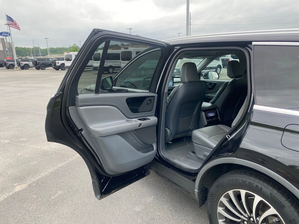 Used 2021 Lincoln Aviator Reserve RWD image 28