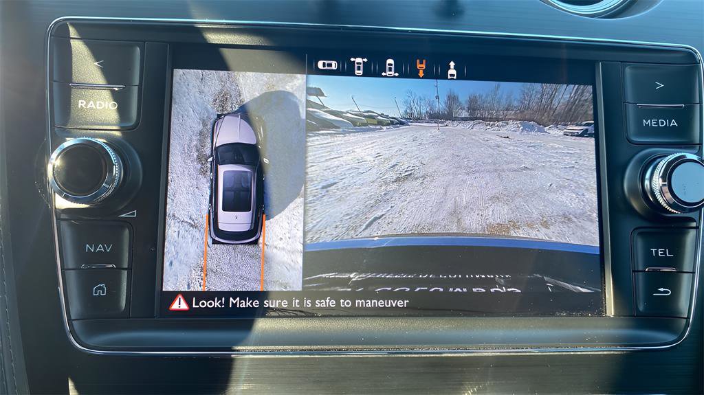 Used 2020 Bentley Bentayga Speed AWD/4WD image 20