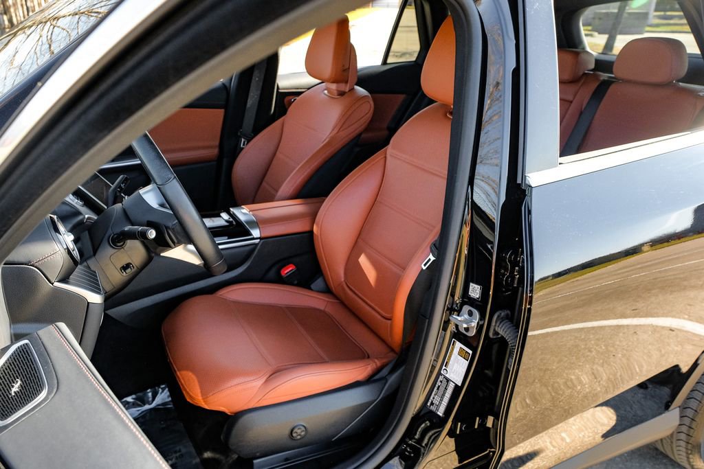 Used 2023 Mercedes-Benz GLC 300 GLC 300 image 34