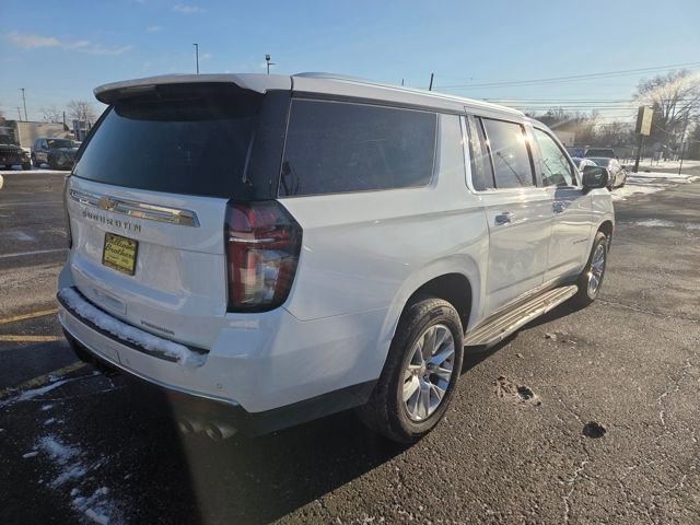Used 2023 Chevrolet Suburban Premier AWD/4WD image 3