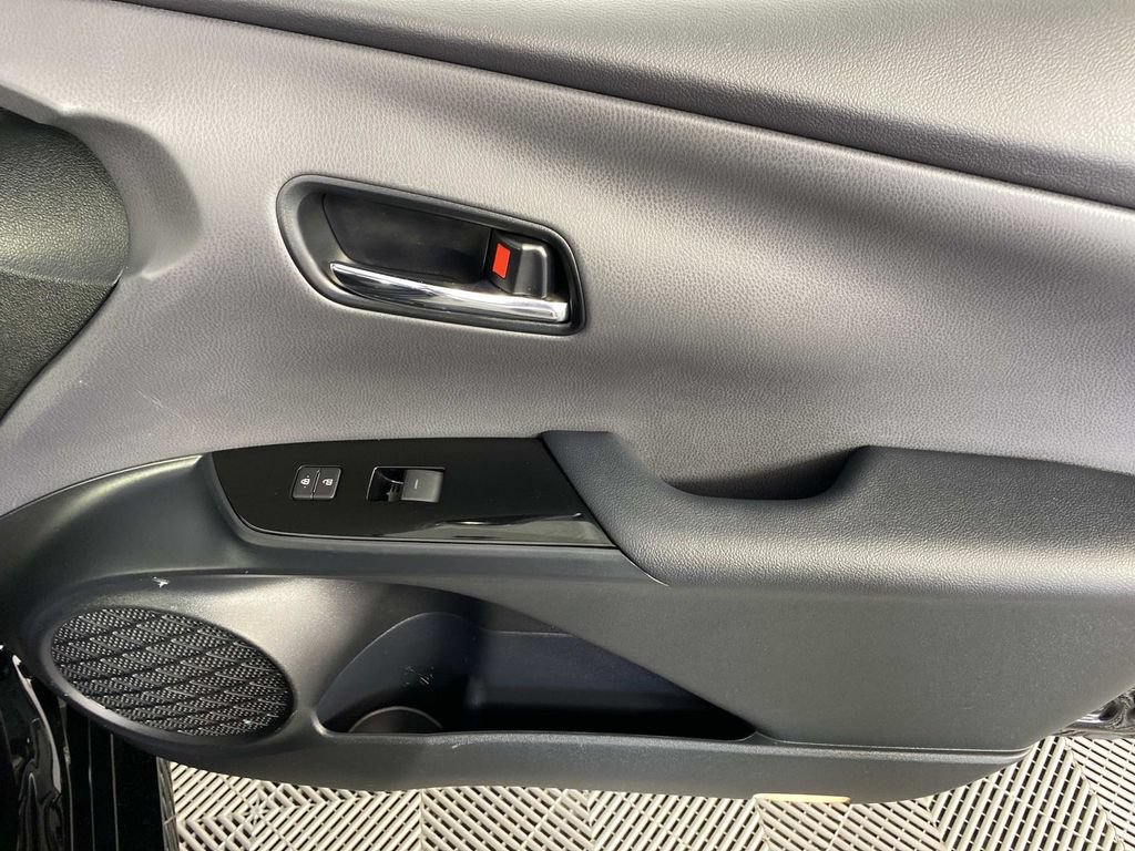 Used 2020 Toyota Prius Prime LE FWD image 23
