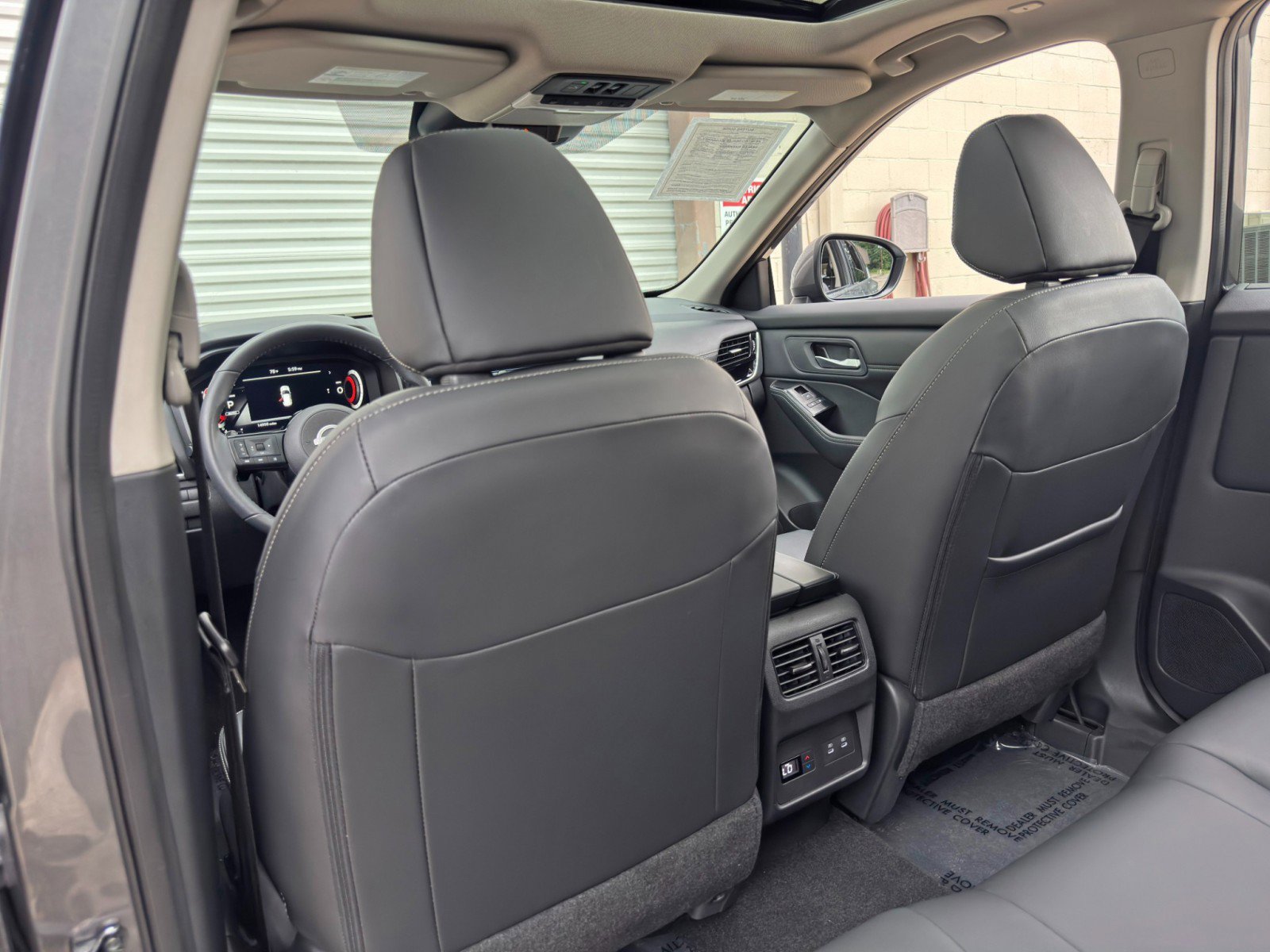 Used 2024 Nissan Rogue SL w/ SL Premium Package AWD/4WD image 32