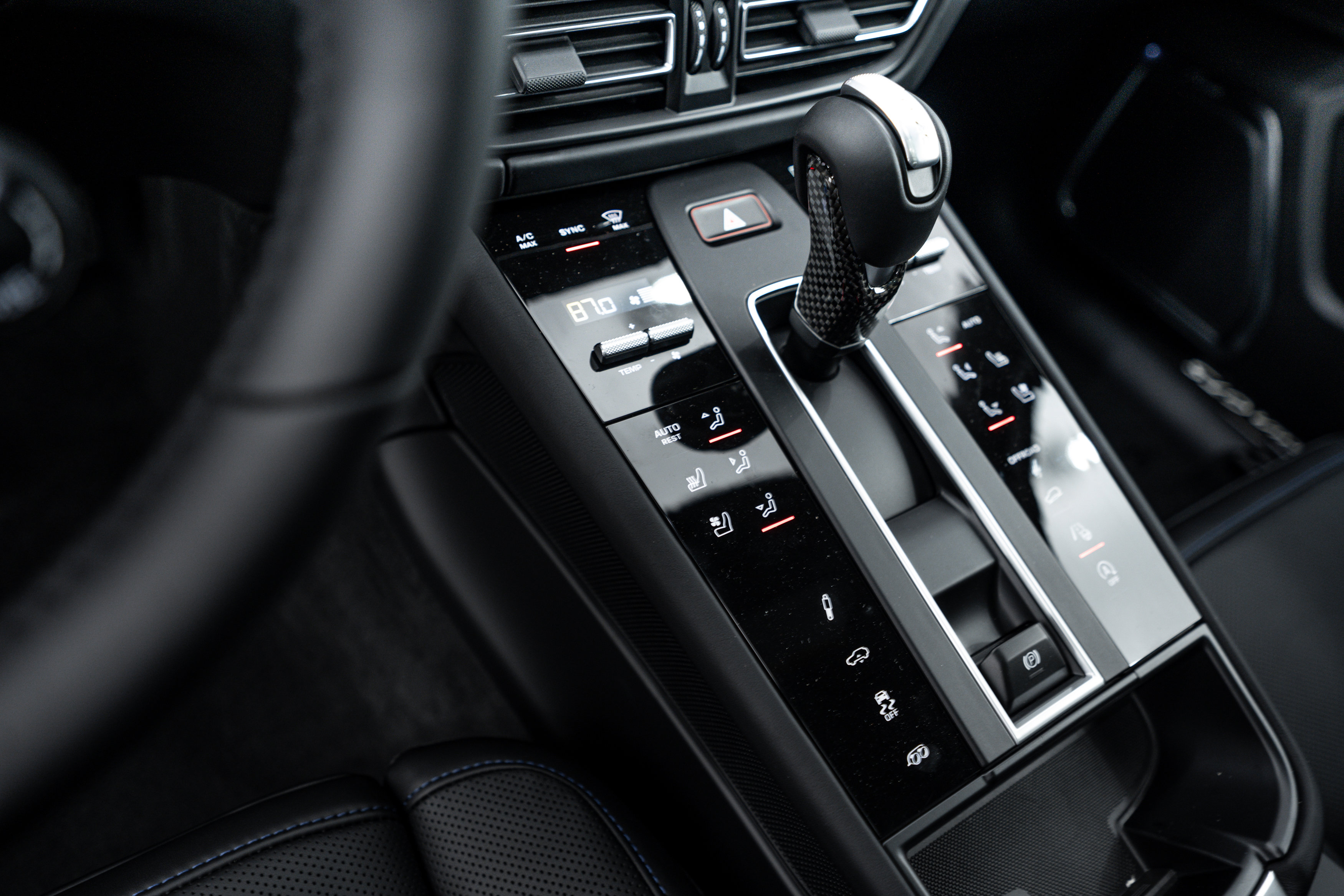 New 2026 Porsche Macan GTS image 16