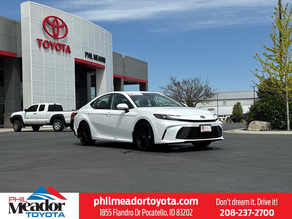 Used 2026 Toyota Camry LE w/ Preferred Package 2 (TMS) FWD image 1