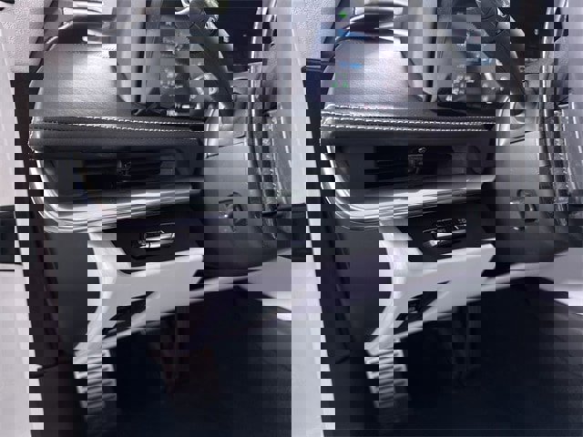 Used 2025 Chevrolet Corvette E-Ray image 18