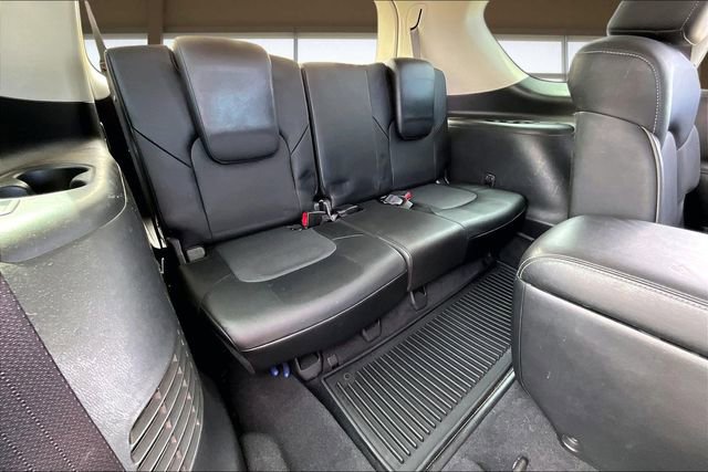Used 2017 INFINITI QX80 4WD w/ Driver Assistance Package image 28
