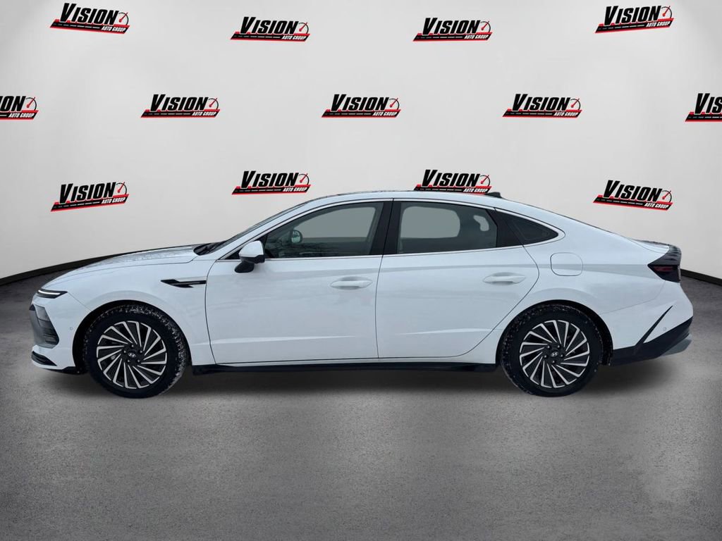 Used 2025 Hyundai Sonata Limited image 8