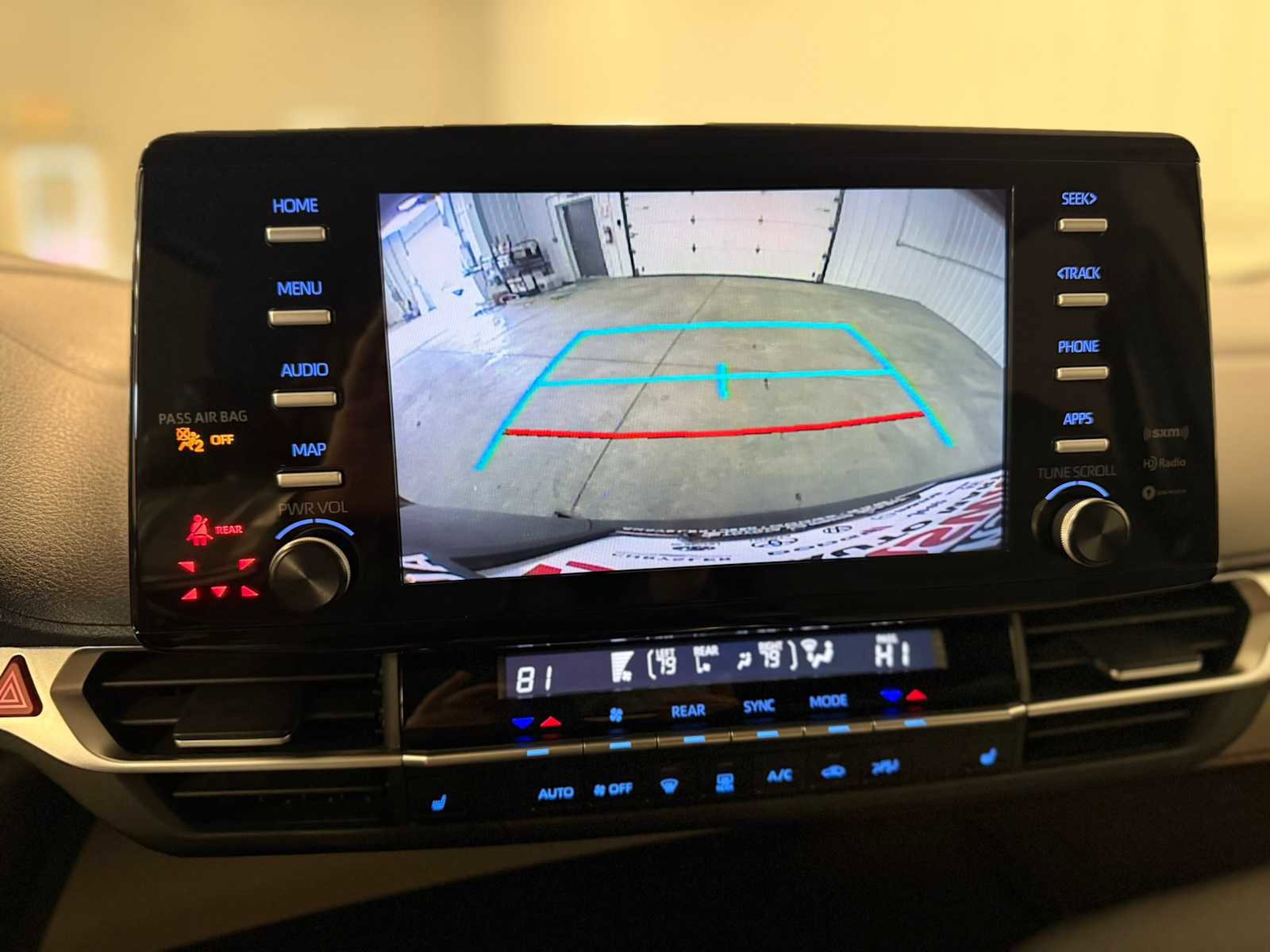 Certified 2023 Toyota Sienna XLE AWD/4WD image 34
