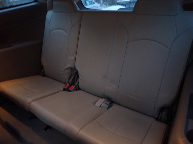 Used 2017 Chevrolet Traverse LT image 19