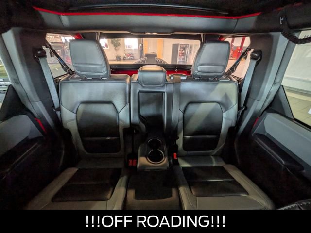 Used 2024 Ford Bronco Black Diamond w/ Sasquatch Package image 18