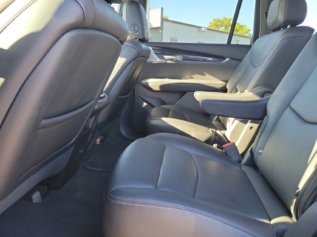 Used 2024 Cadillac XT6 Premium Luxury AWD/4WD image 19