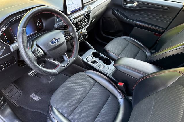 Used 2023 Ford Escape ST-Line image 12