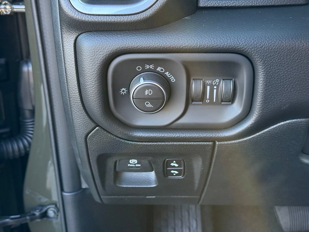 New 2027 RAM 1500 Laramie w/ Night Edition AWD/4WD image 18