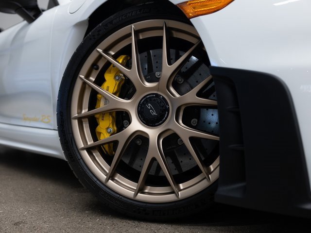 Certified 2025 Porsche 718 Boxster Spyder RS image 14
