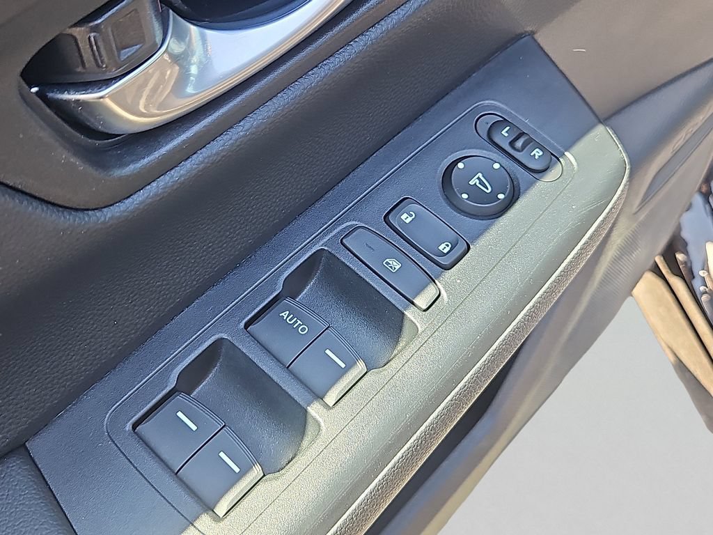 Used 2024 Honda CR-V LX image 19