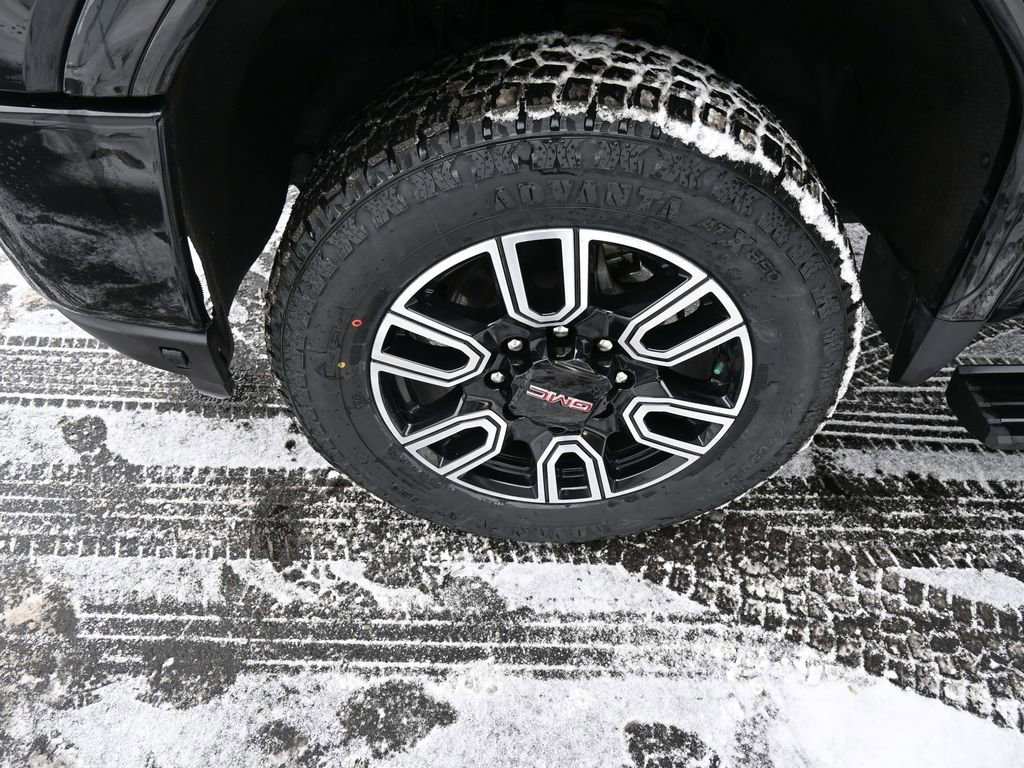 Used 2023 GMC Sierra 3500 AT4 w/ AT4 Premium Plus Package image 17