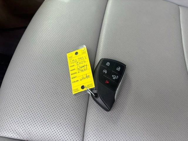 Used 2025 Chevrolet Silverado 2500 LTZ w/ LTZ Convenience Package image 18