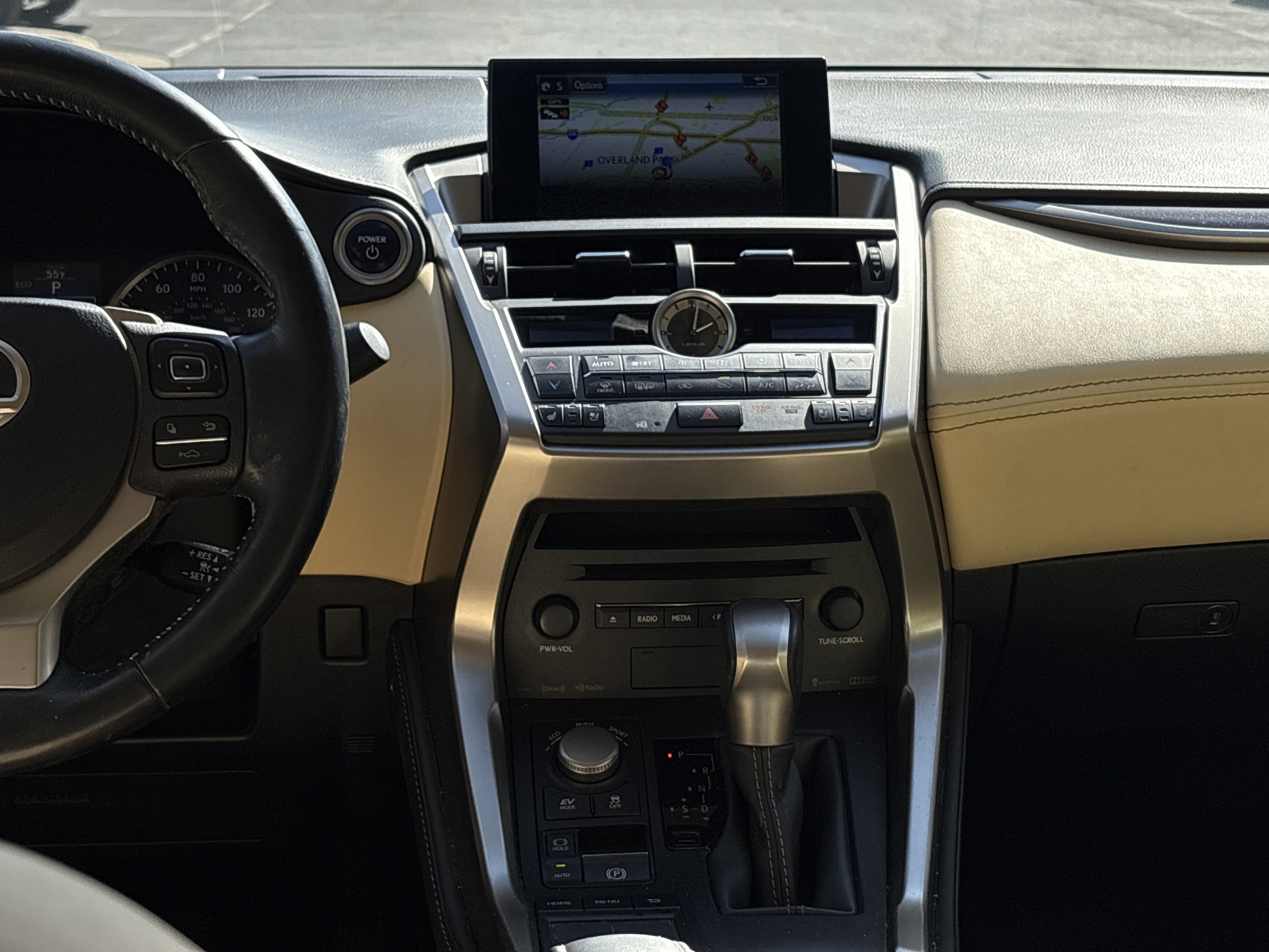 Used 2015 Lexus NX 300h AWD w/ Luxury Package image 30