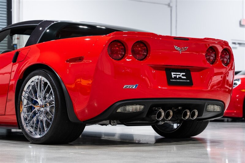 Used 2010 Chevrolet Corvette ZR1 w/ Preferred Equipment Group RWD image 14