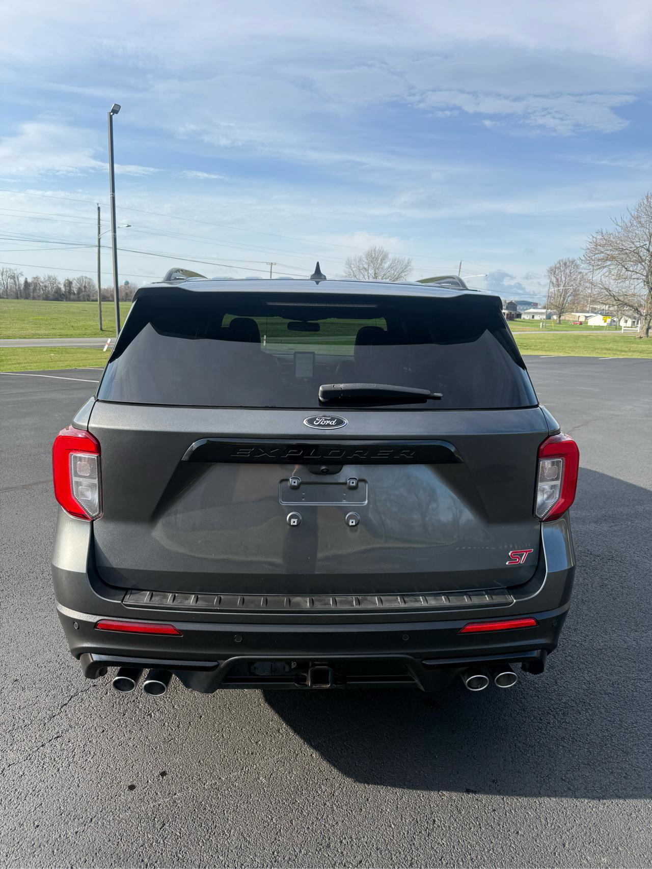 Used 2020 Ford Explorer ST w/ Premium Technology Package image 5