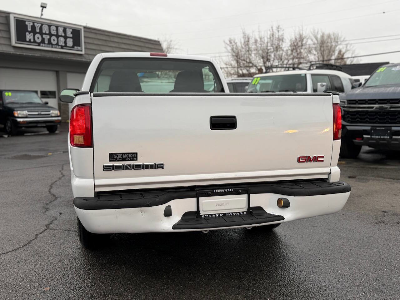 Used 2003 GMC Sonoma SL w/ Convenience Package image 9