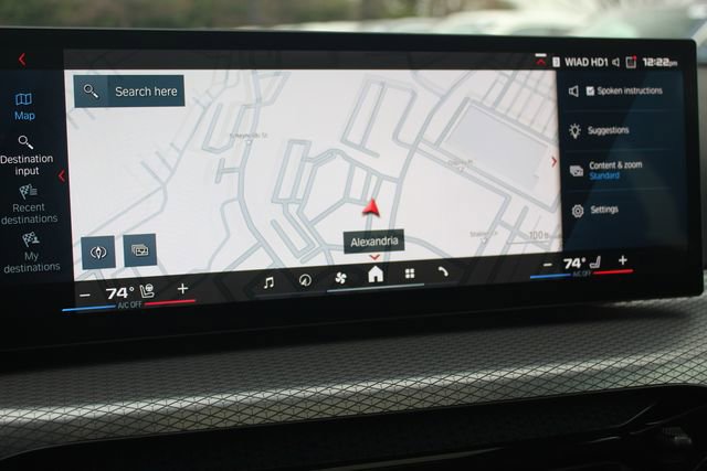 Used 2025 BMW M2 w/ Lighting Package image 19