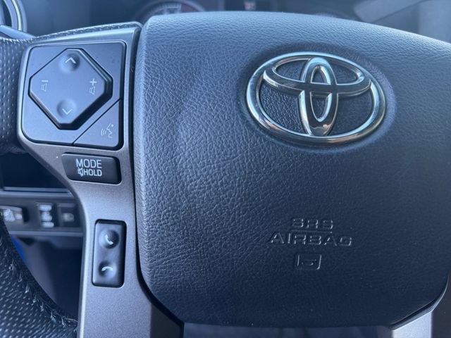Used 2018 Toyota Tacoma TRD Sport w/ Technology Package AWD/4WD image 17