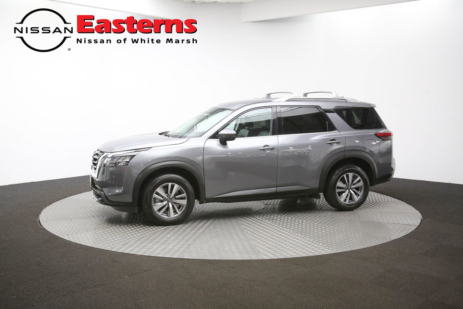 Used 2023 Nissan Pathfinder SL image 57