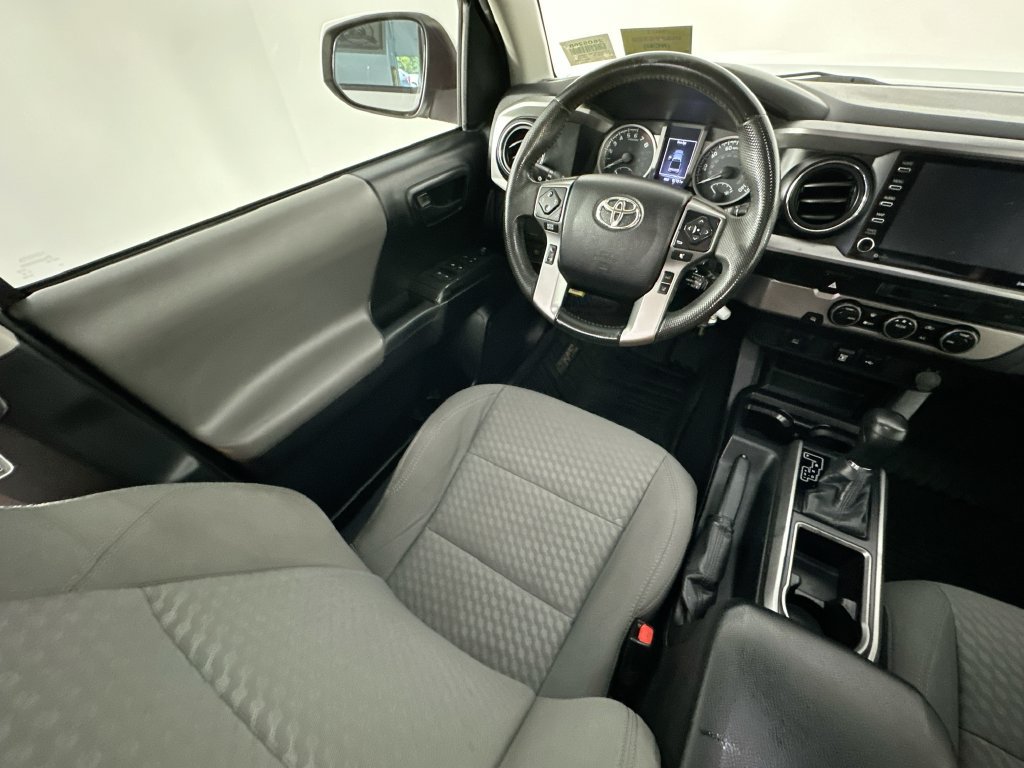 Used 2021 Toyota Tacoma SR5 RWD image 9