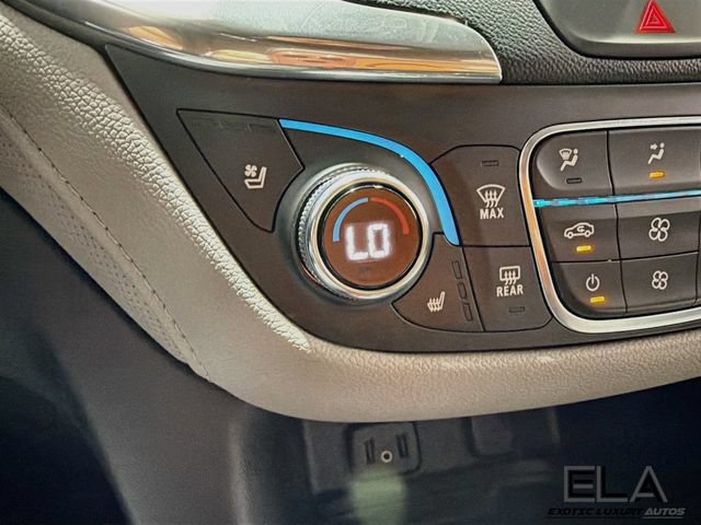 Used 2018 Chevrolet Equinox Premier FWD image 22