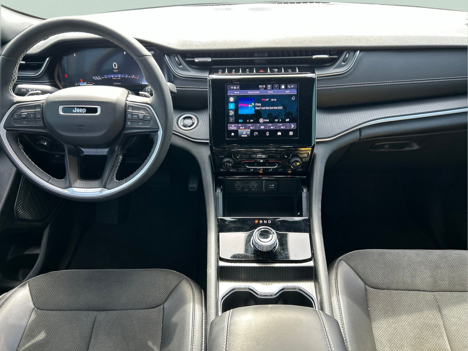 Certified 2024 Jeep Grand Cherokee Altitude RWD image 13