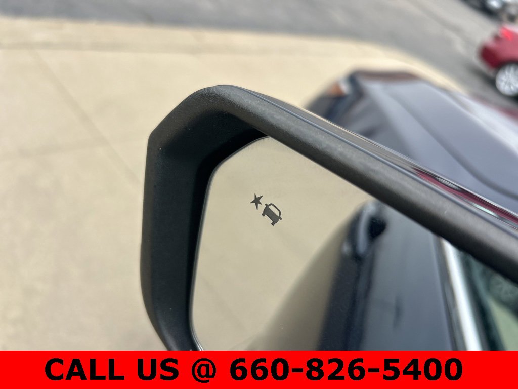 Used 2018 Chevrolet Equinox LT image 18