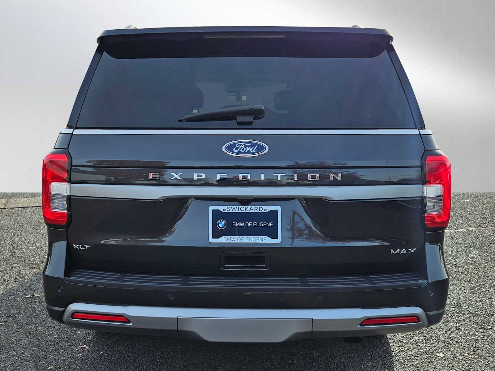 Used 2023 Ford Expedition Max XLT image 4